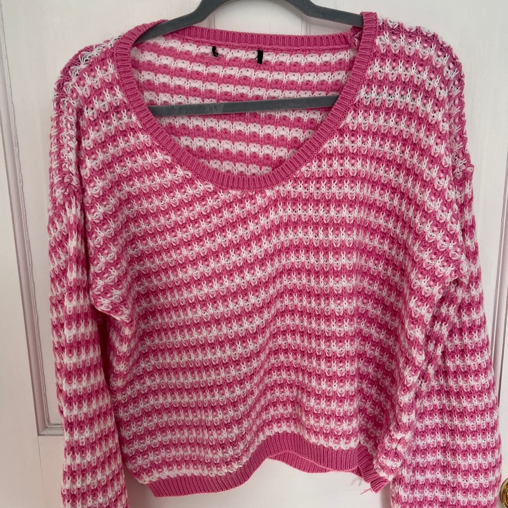 Pink knit sweater 💕